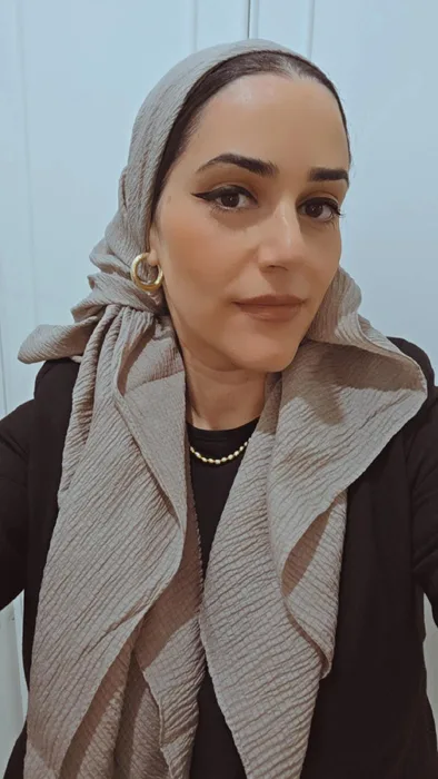 מטפחת מרובעת קרפ בצבע אפור ענקית 1.20