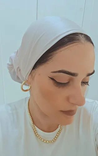 מטפחת מרובעת משי בצבע לבן פינינה