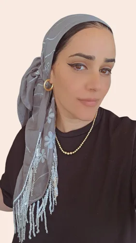 מטפחת מרובעת דגם "אמילי" גדולה 1.10 על 1.10