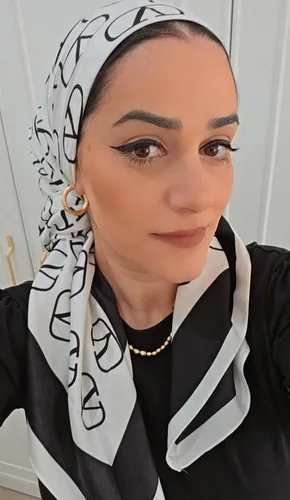 מטפחת משי מרובעת לבן שחור