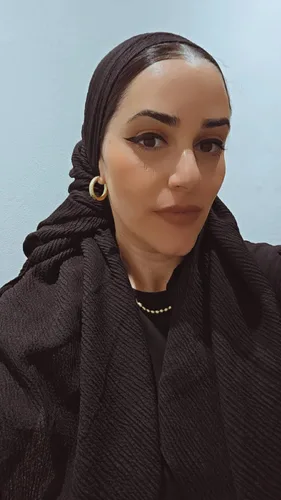 מטפחת מרובעת קרפ בצבע שחור ענקית 1.20