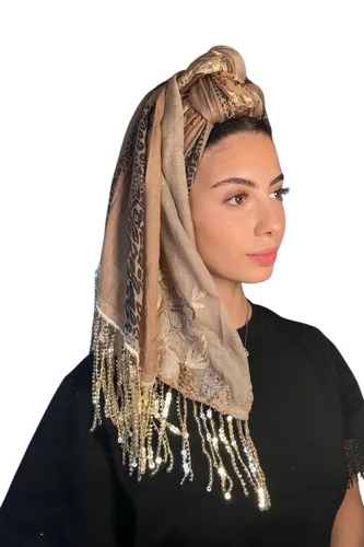 מטפחת משולבת דגם עדן בצבע קרם