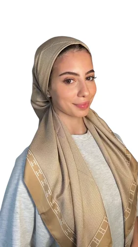 מטפלת מרובעת גדולה 1.10 H נקודות צבע ניוד