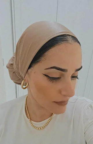 מטפחת מרובעת משי "פרימיום" בצבע ניוד