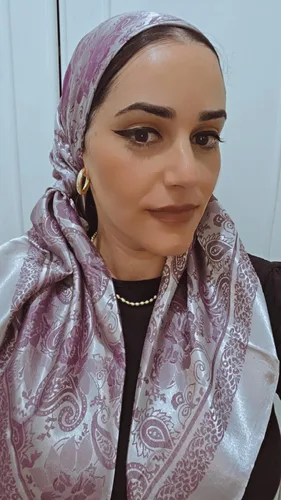 מטפחת מרובעת דגם איזבל 1.10 על 1.10 גוון סגול