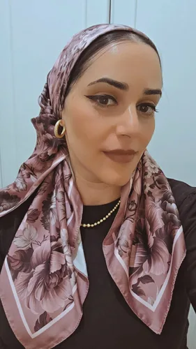 מטפחת מרובעת דגם מיכל סגול