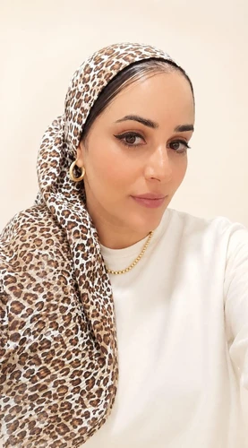מטפחת לונג מנומרת חום מבד קרפ